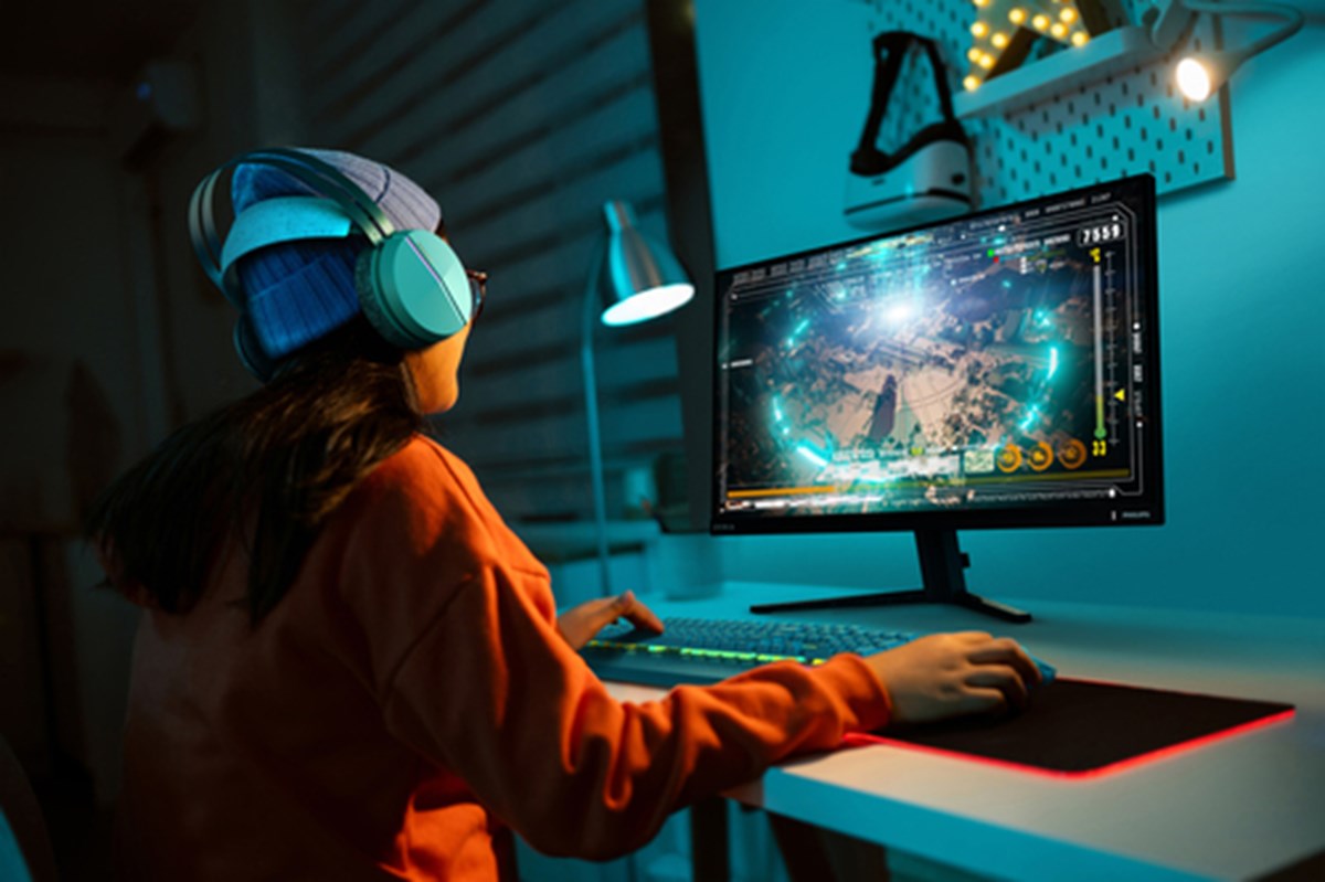 PHILIPS MONITOR GAMING 27 LED IPS 16:9 FHD 1MS 300 CDM 180HZ  DP/HDMI MULTIMEDIALE