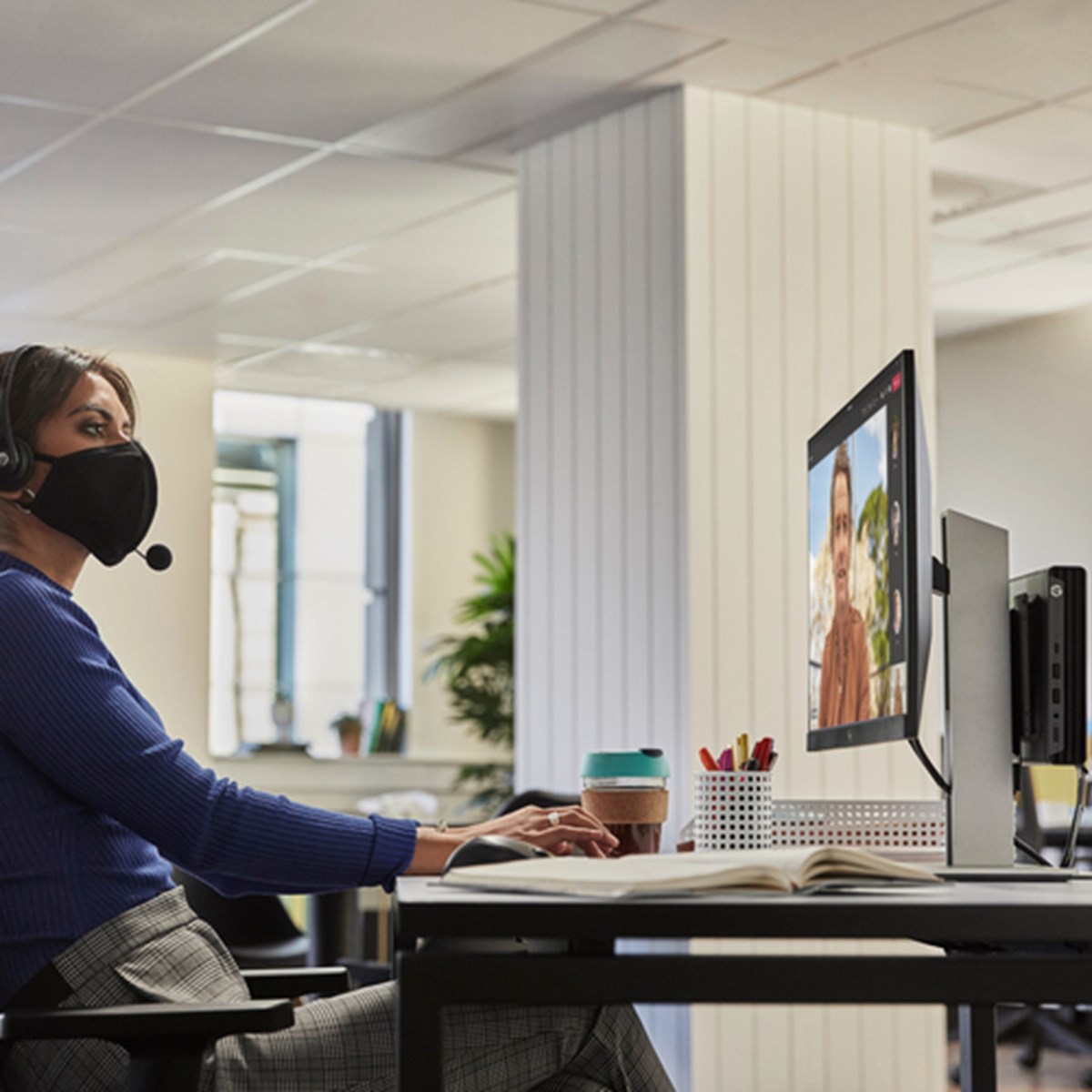 HP PC DM PRO MINI 400 G9 i7-13700T 16GB 512GB WIN 11 PRO GARANZIA 4 ANNI ONSITE