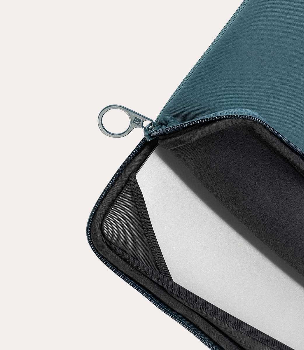 TUCANO CUSTODIA PER MACBOOK PRO 16"E LAPTOP 15.6",WATERPROOF,CON TASCA PER ACCESSORI,BLU