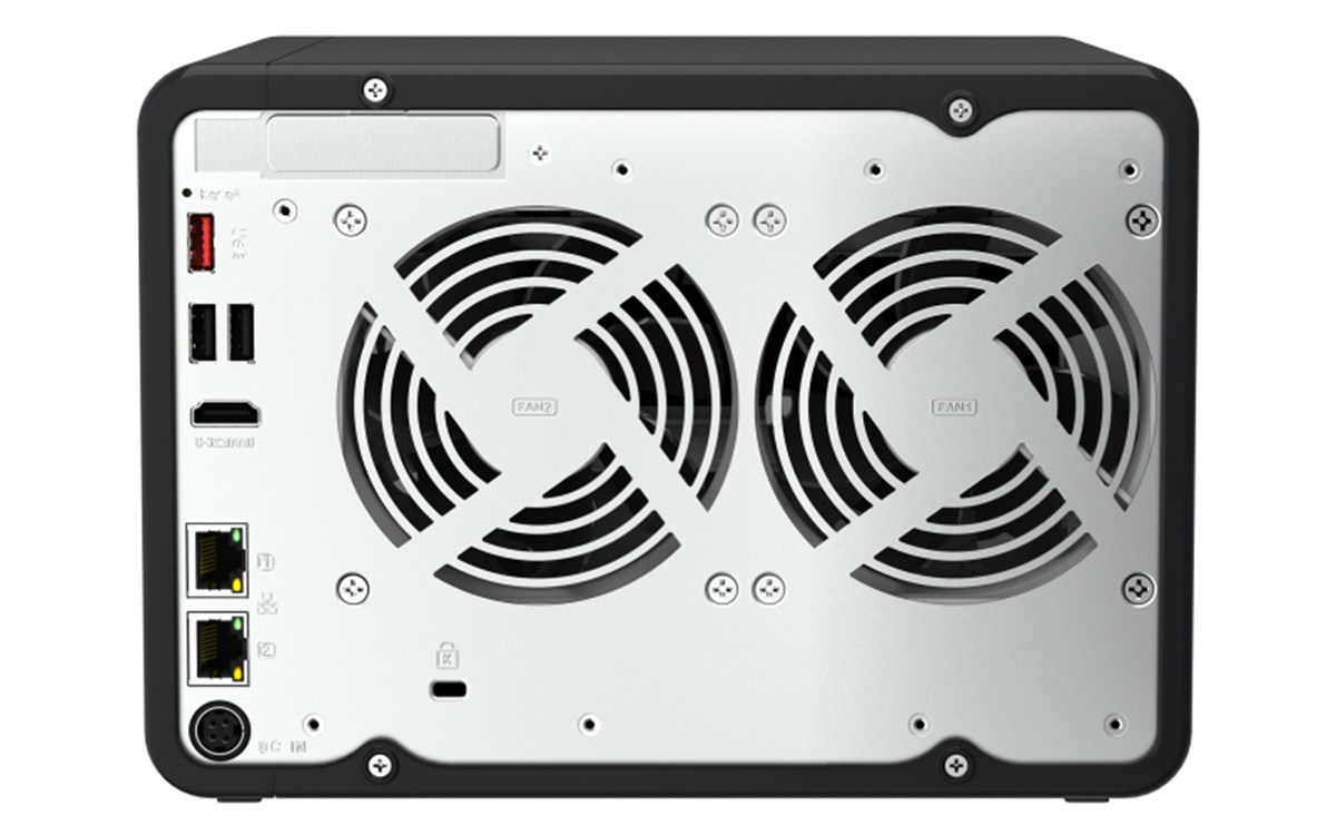 NAS QNAP TS-664 Tower 6-Bay CPU Celeronr N5105/N5095 quad-core + 8 GB DDR4 6x SATA 2,5"/3,5" + 2X M.
