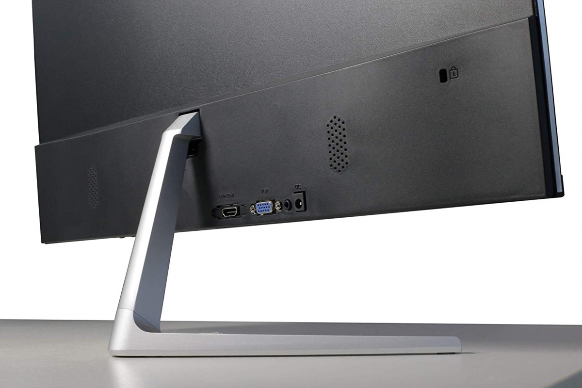 YASHI MONITOR 24" LED IPS 16:9 FHD 350CD/M 2M2  VGA/ HDMI  MULTIMEDIALE, PIONEER SLIM